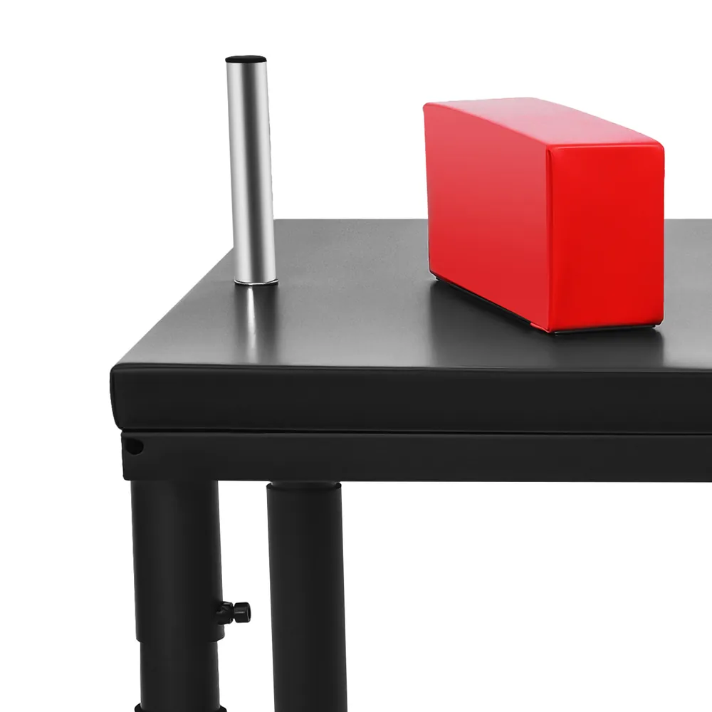 Poignée en acier fixée sur le plateau de la table de bras de fer